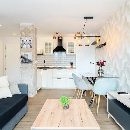 Apartamento Olas Sunrise * Торевьиа